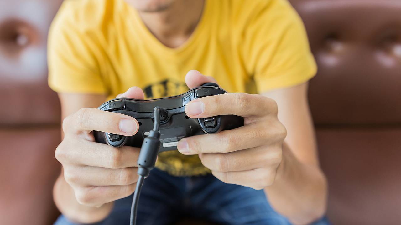 Изобретен предсказывающий действия игрока геймпад