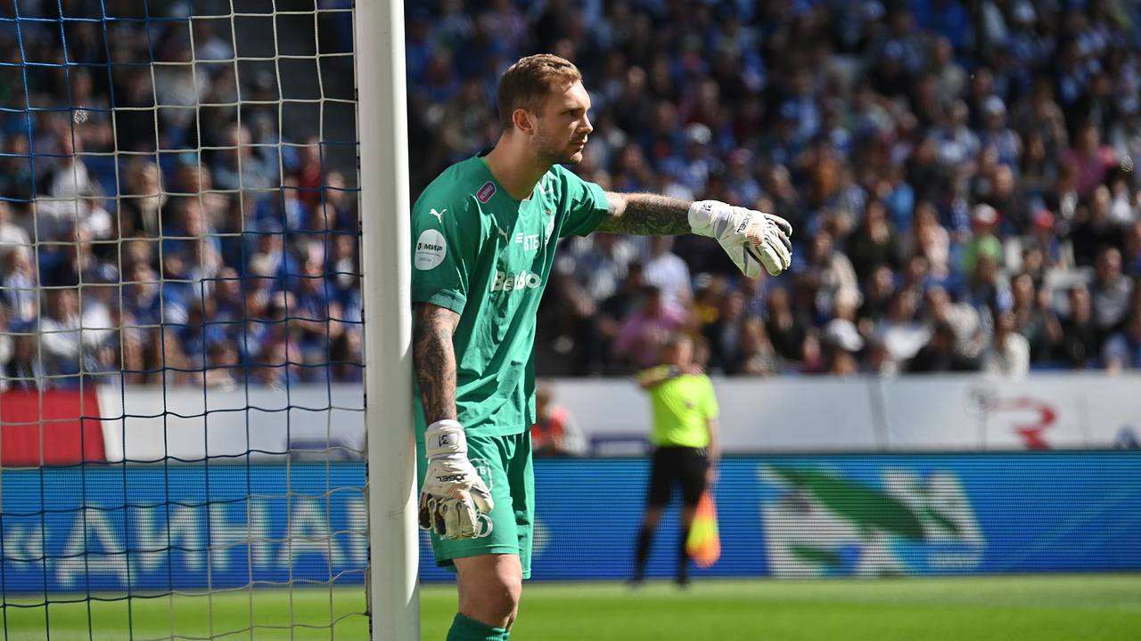 Вратарь «Динамо» ответил возмущающимся высокими зарплатами футболистов