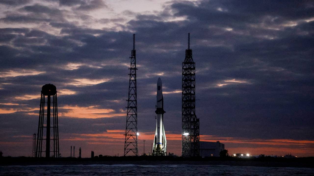 Маск поздравил Безоса с успешным запуском New Glenn