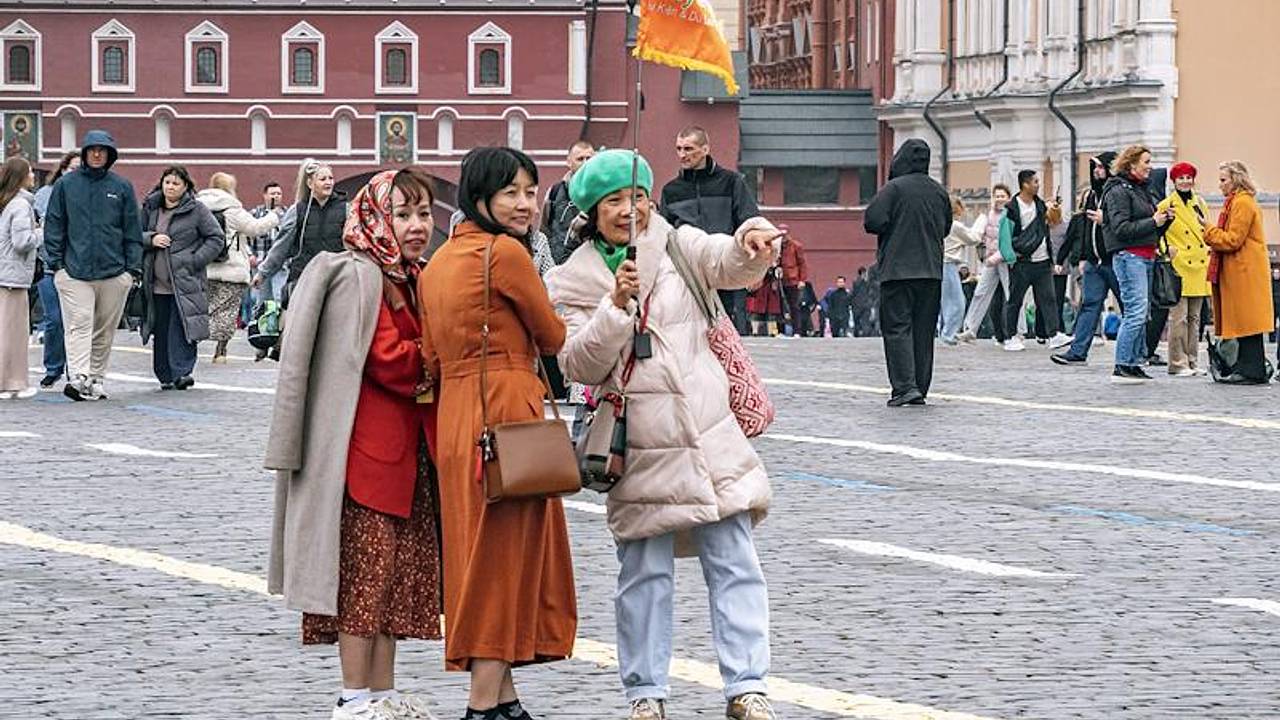 Иностранцы стали больше любить Россию