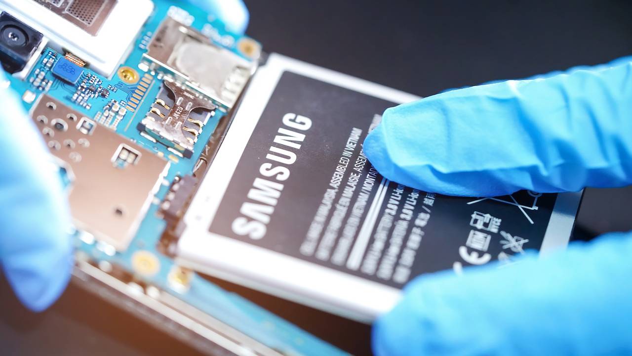 Смартфоны Samsung получат революционный аккумулятор