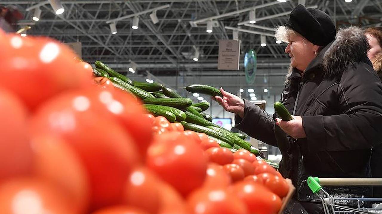 Россиянам назвали три правила выбора огурцов