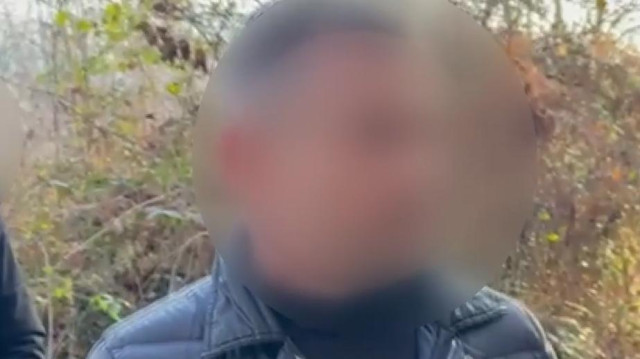 Мужчина показал тайник с украденными из депозитария Сочи миллионами