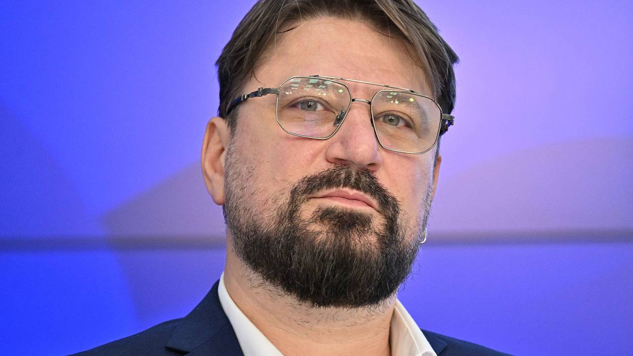 Гена Букин загрустил без ролей в военном кино