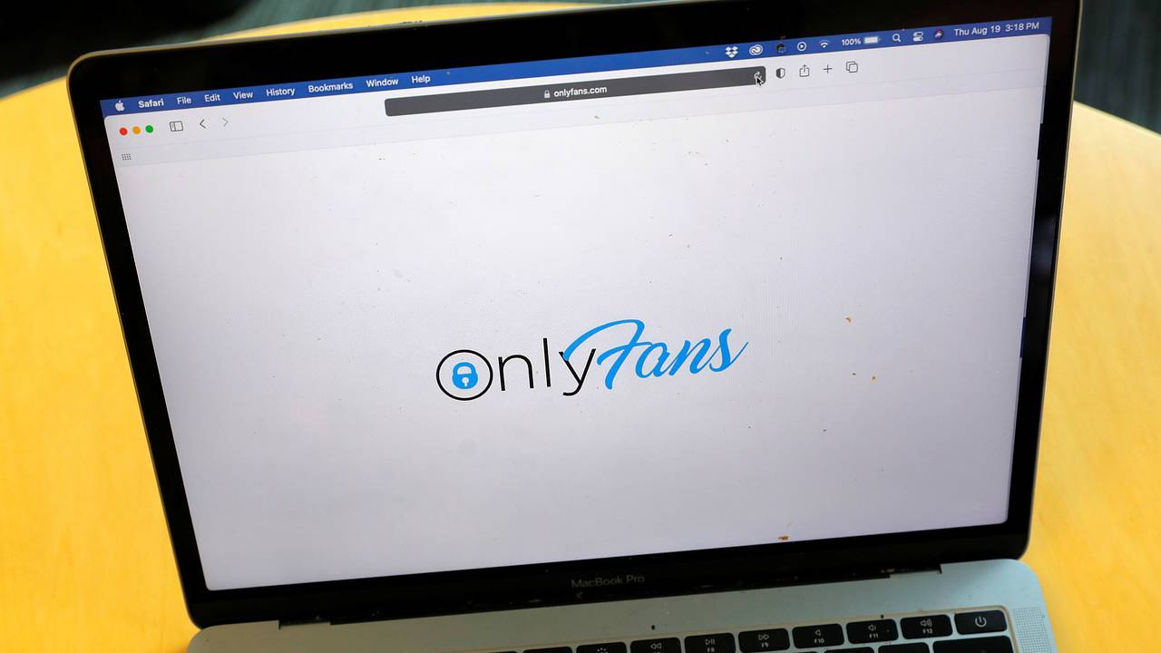 В Турции задержали звезду OnlyFans