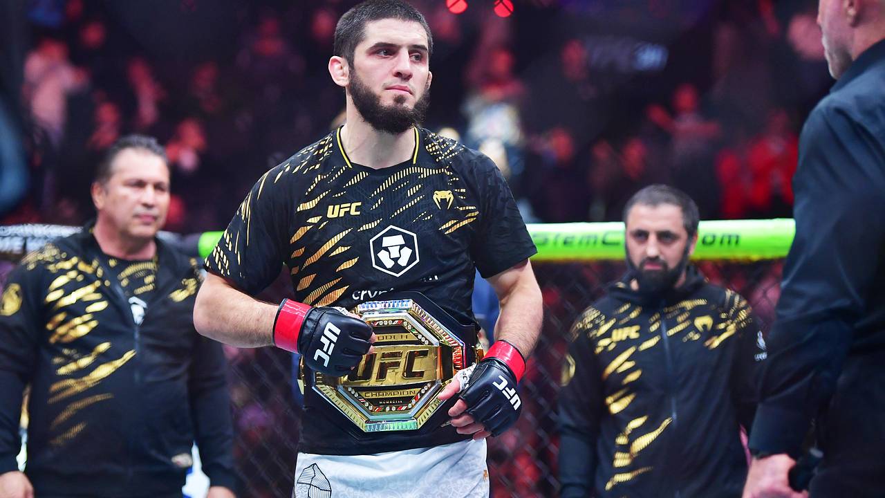 Махачев прокомментировал рекордную защиту титула чемпиона UFC