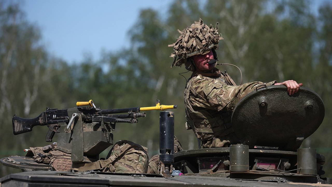 В Британии заявили о кризисе в армии страны из-за Украины