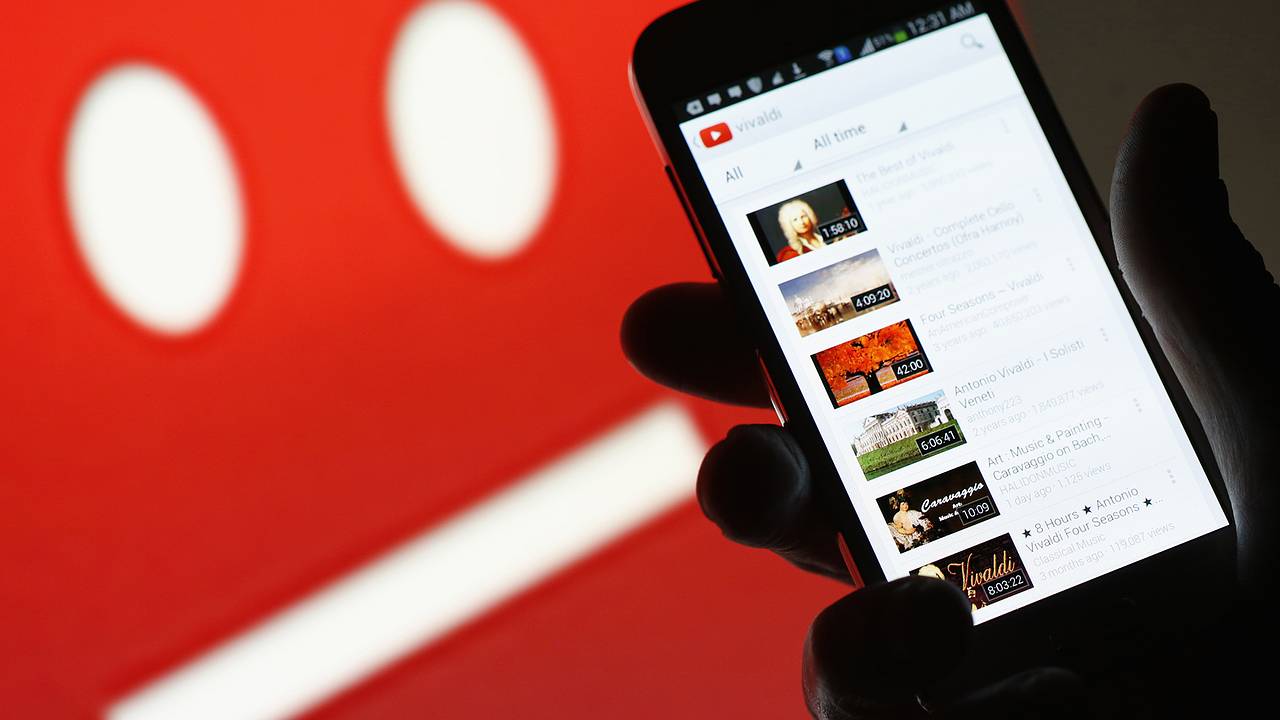 YouTube удалил канал известного российского издания