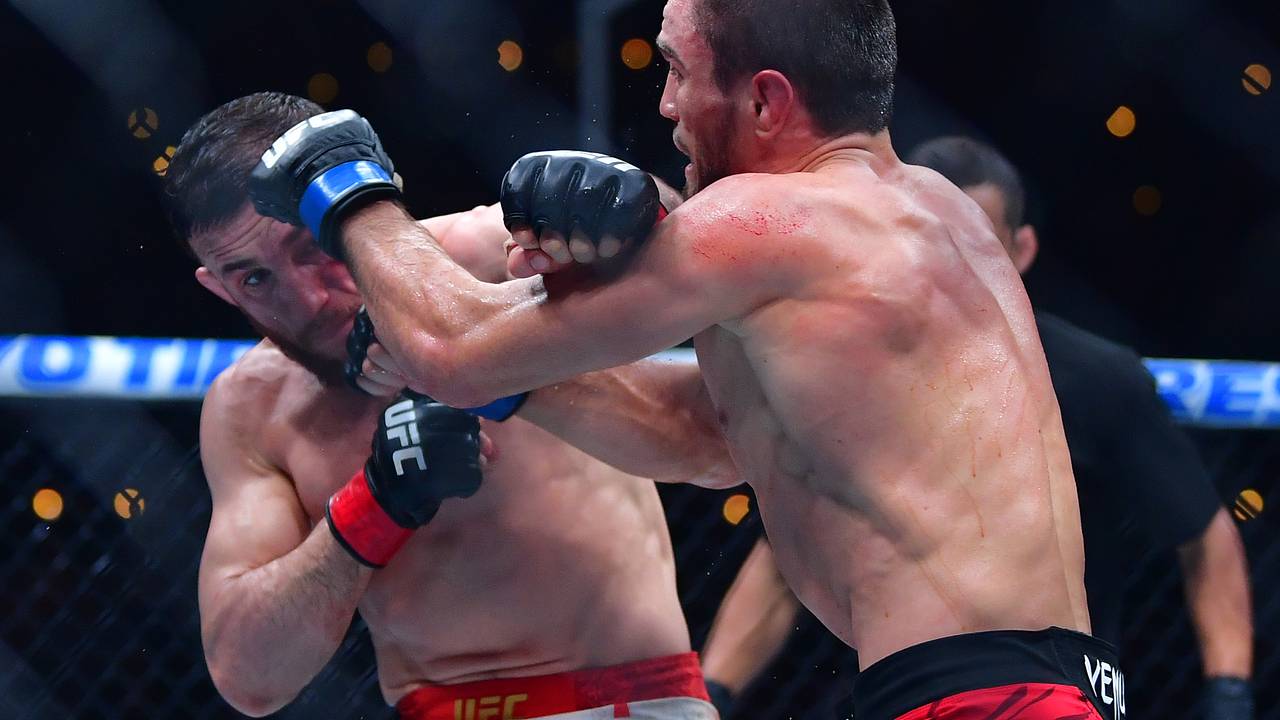 Тактаров назвал ошибку брата Нурмагомедова в проигранном поединке