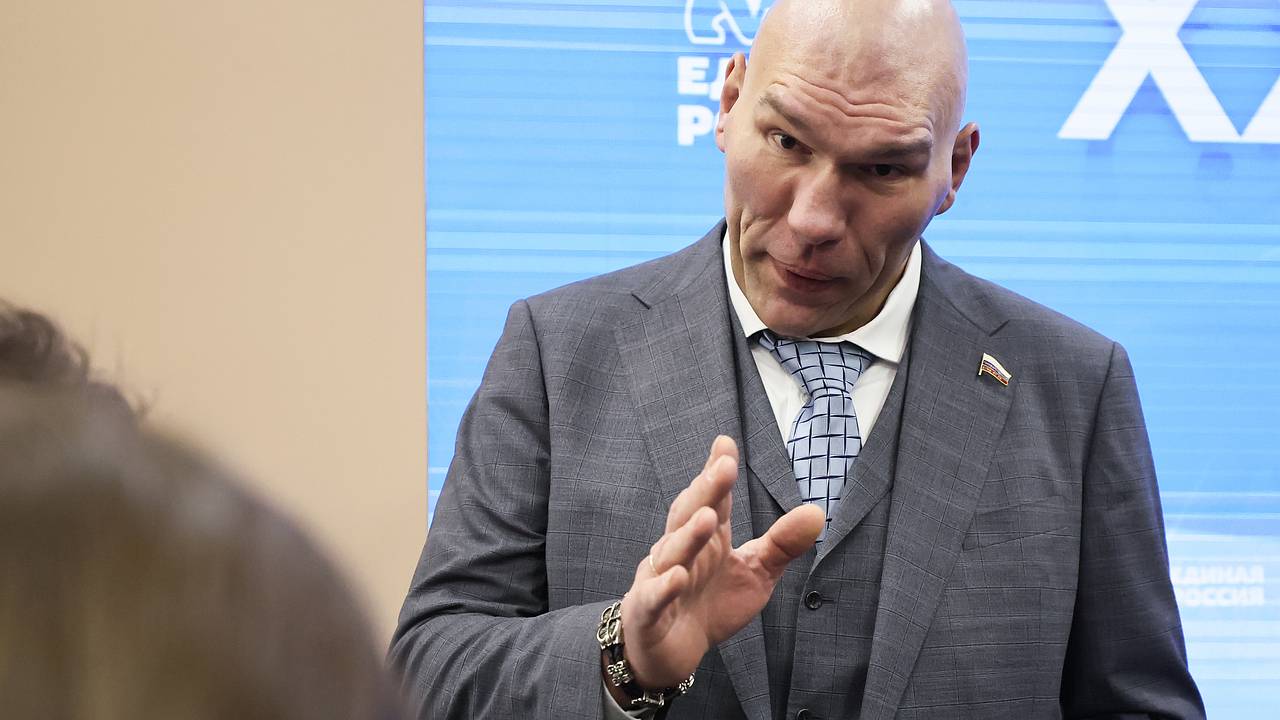 Валуев объяснил слова назвавшего великим игроком Овечкина Трампа