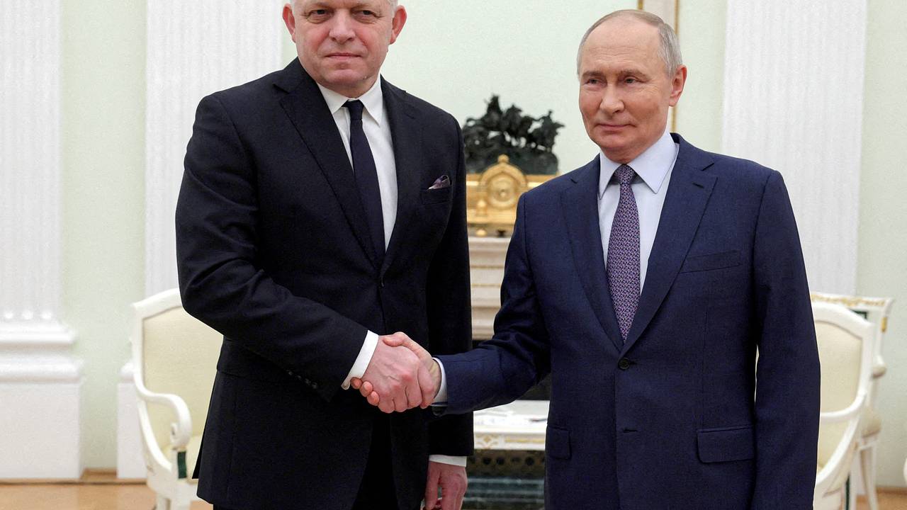 Фицо сообщил Эрдогану о встрече с Путиным