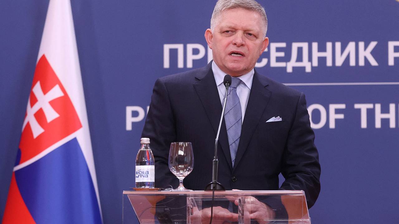 В Словакии рассмотрят вотум недоверия Фицо