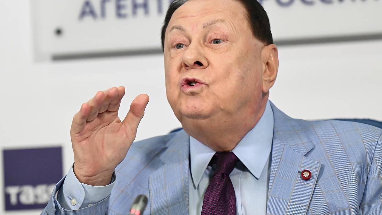 Директор «Ленкома» ответил на обвинения в игнорировании творческого завещания Захарова