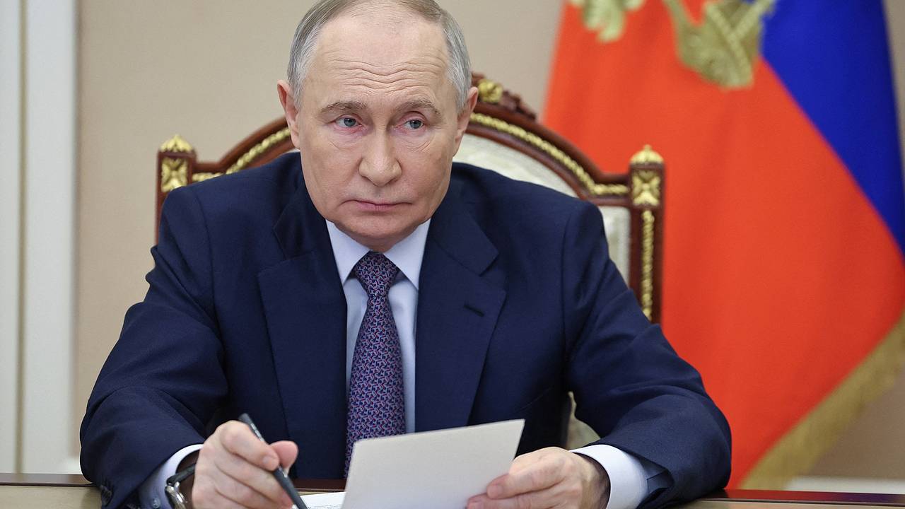 Путин выразил соболезнования Эрдогану в связи с пожаром в отеле Турции