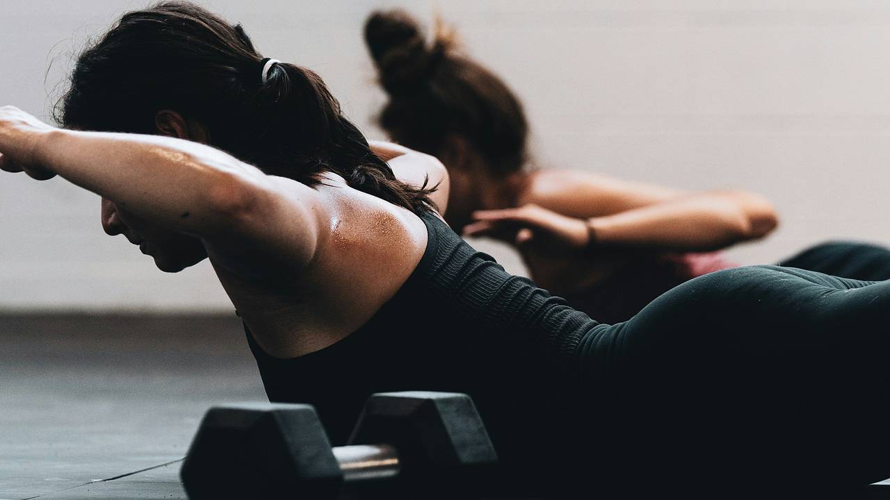 Тренер назвал лучшие упражнения для прокачки всего тела