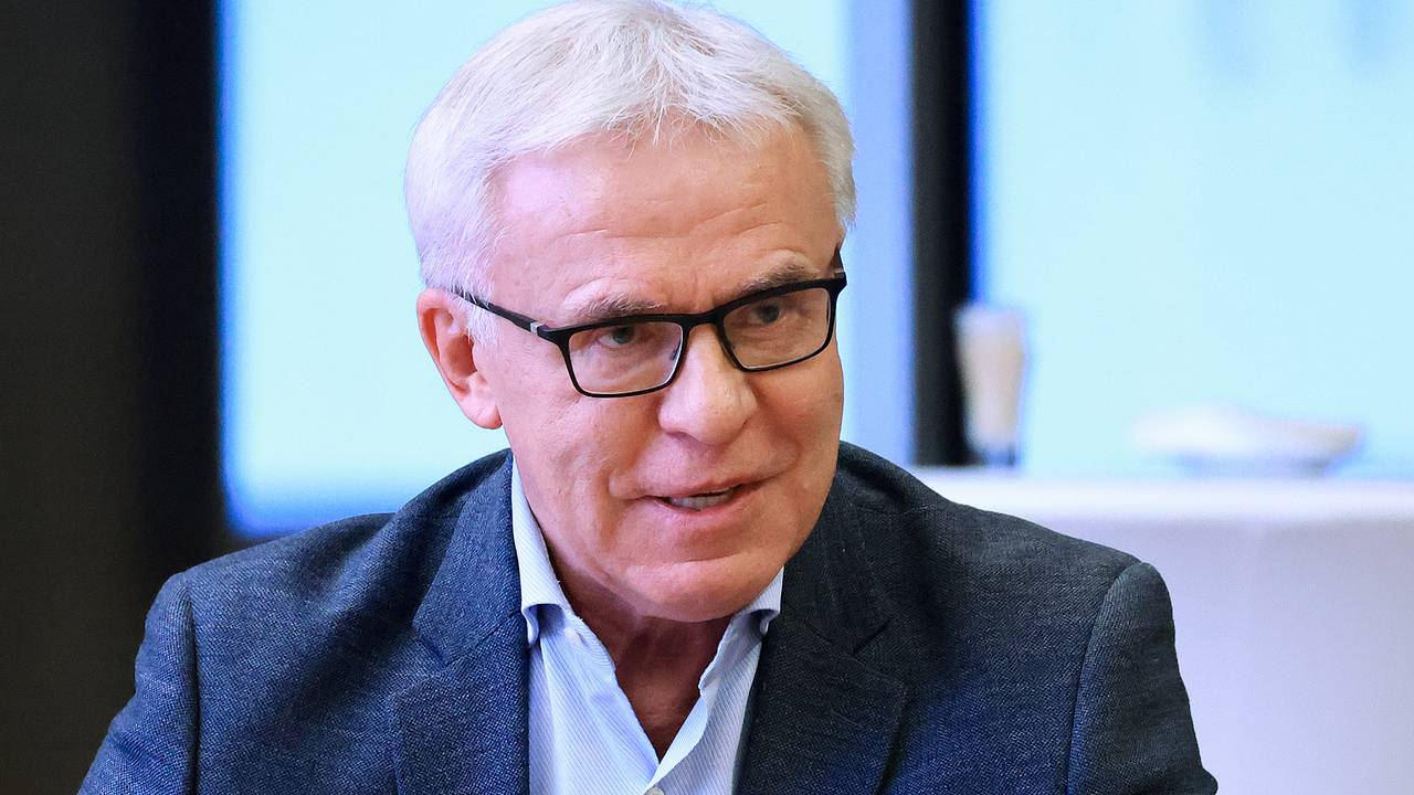 Фетисов ответил иронизировавшему о погоне Овечкина за рекордом Гретцки Кафельникову