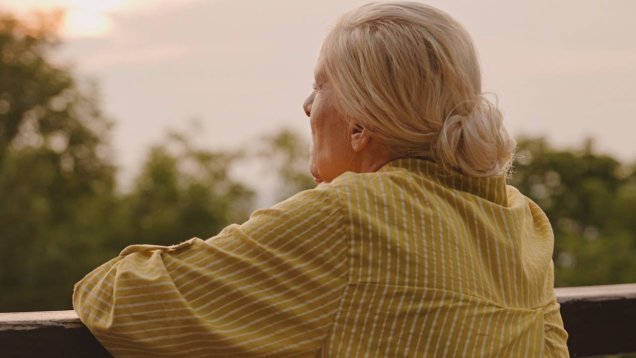 43-летний мужчина и его 88-летняя возлюбленная рассказали о 20 годах брака