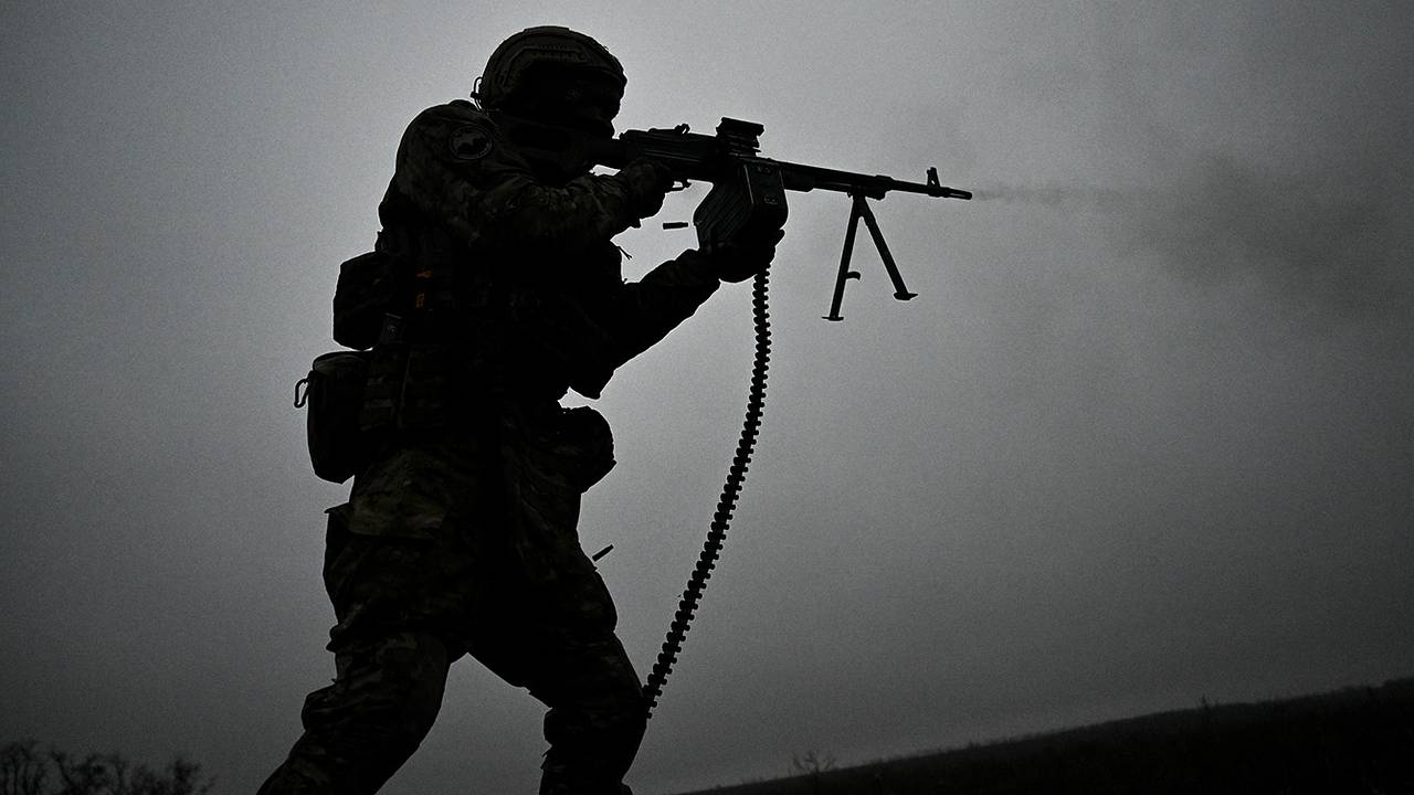 Сообщение об обучении школьников стрельбе из-за нехватки военных на СВО не подтвердилось