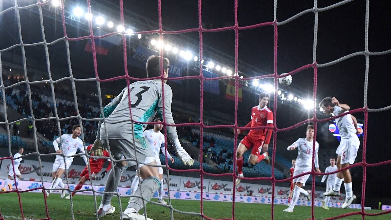 Сборную России по футболу отстранили от молодежного Евро-2027 и Олимпиады-2028