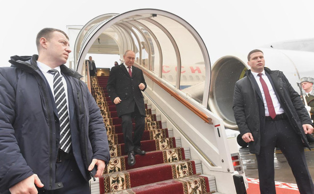 Песков ответил на вопрос об обеспечении безопасности Путина
