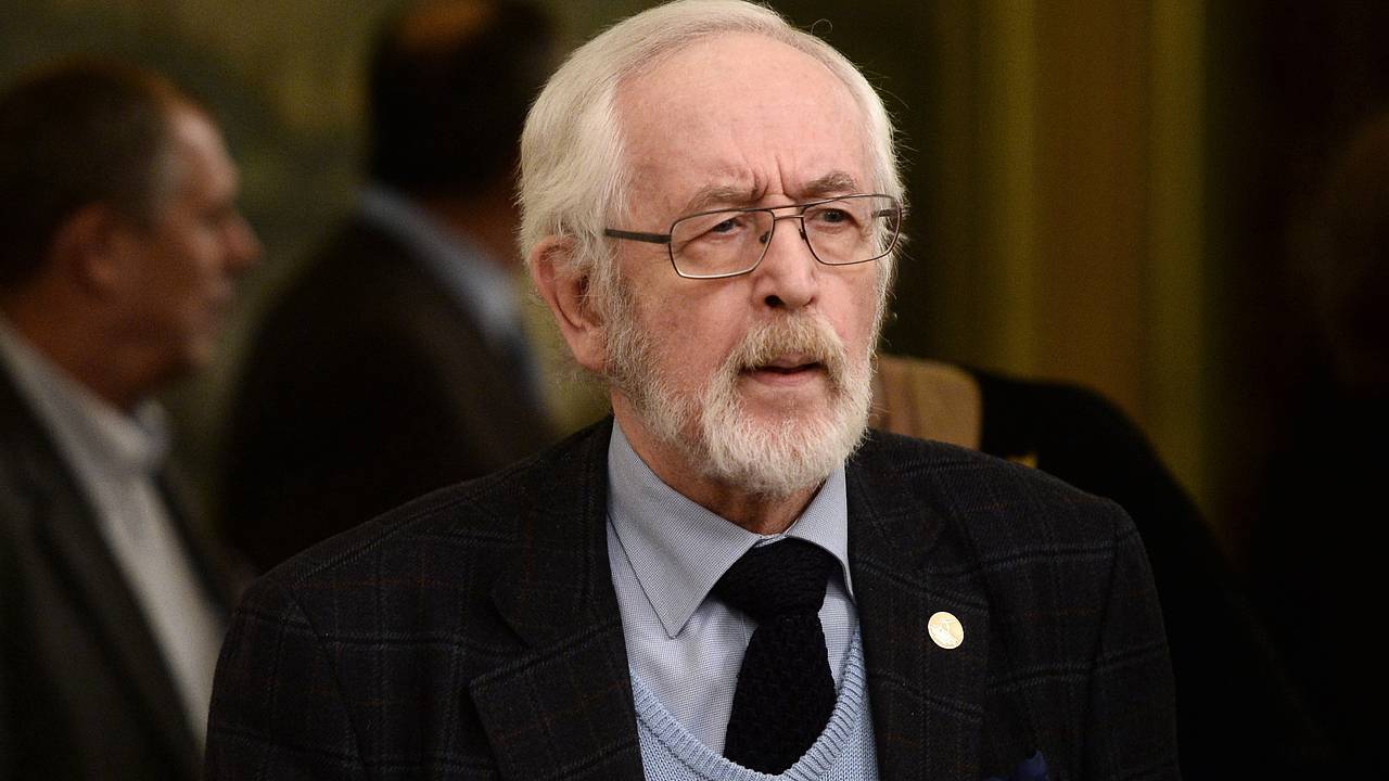 Состояние здоровья Василия Ливанова осложнилось