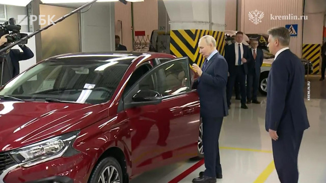 Путин приехал на АвтоВАЗ в Тольятти. Видео