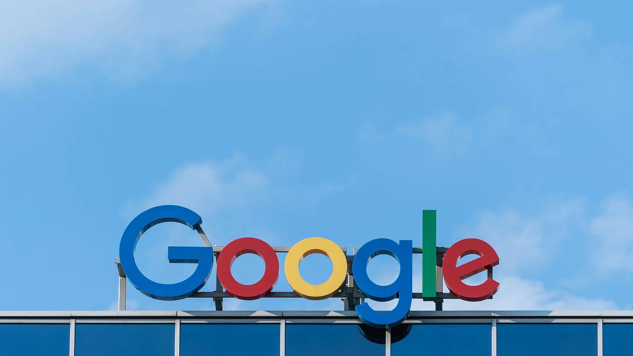 Сумма требований телеканалов России к Google достигла 1,8 дуодециллиона рублей