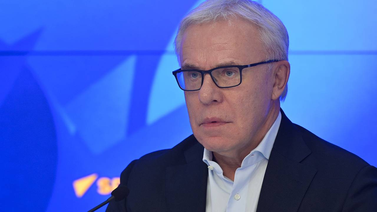 Фетисов усомнился в искренности желания Гашека вернуть россиян на турниры