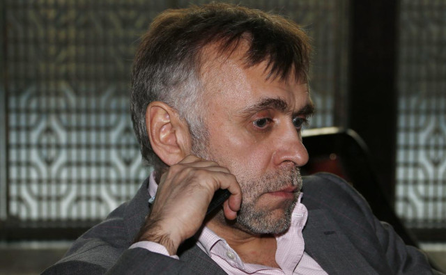 Сергей Васильев заявил, что решение об аресте акций не вступило в силу
