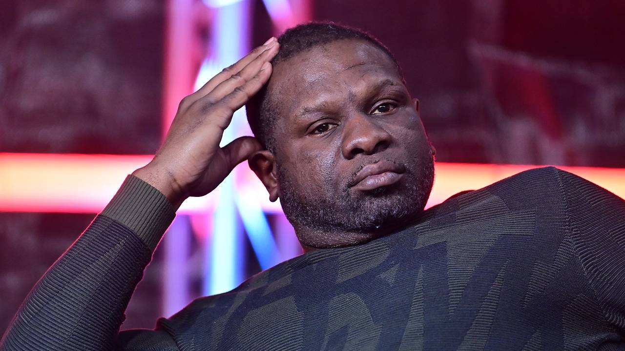 Натурализованный американский боксер порассуждал о достойных получить паспорт России