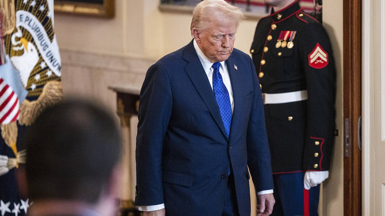 В США рассказали о попытке Трампа начать войну за его благосклонность