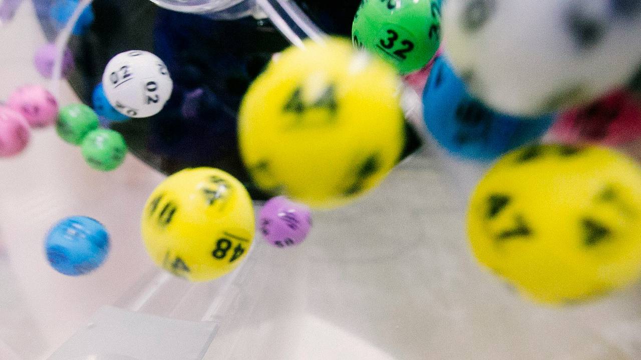 Счастливчик выиграл в лотерею 19 миллионов рублей благодаря предчувствию жены