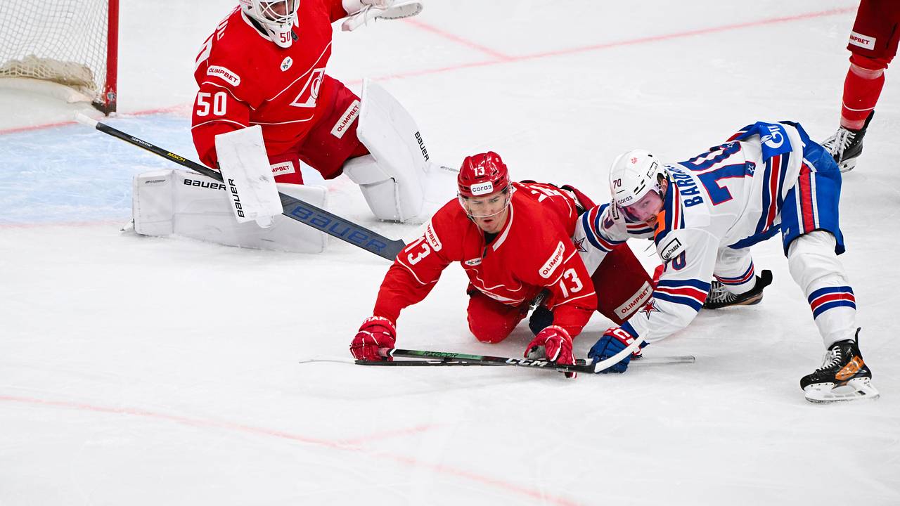 СКА в серии буллитов обыграл «Спартак» в матче КХЛ