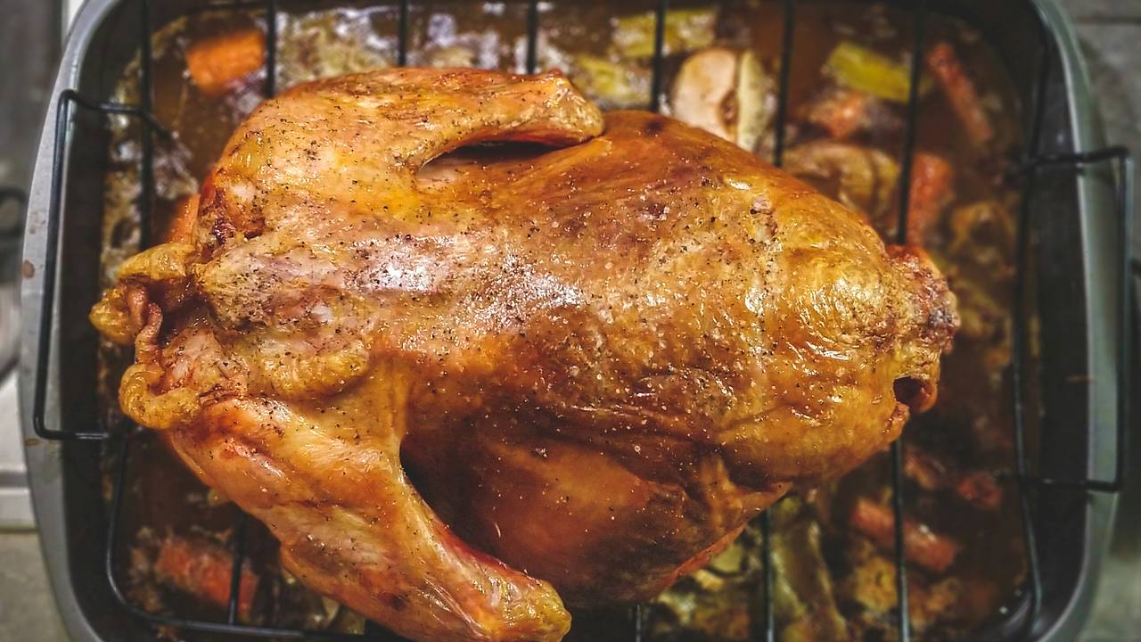 Россиян предупредили о таящейся в курице опасности