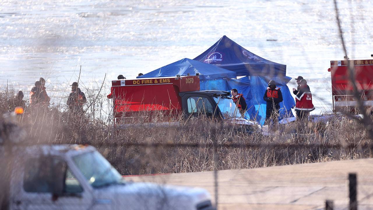 В США официально подтвердили гибель россиян в авиакатастрофе над Вашингтоном
