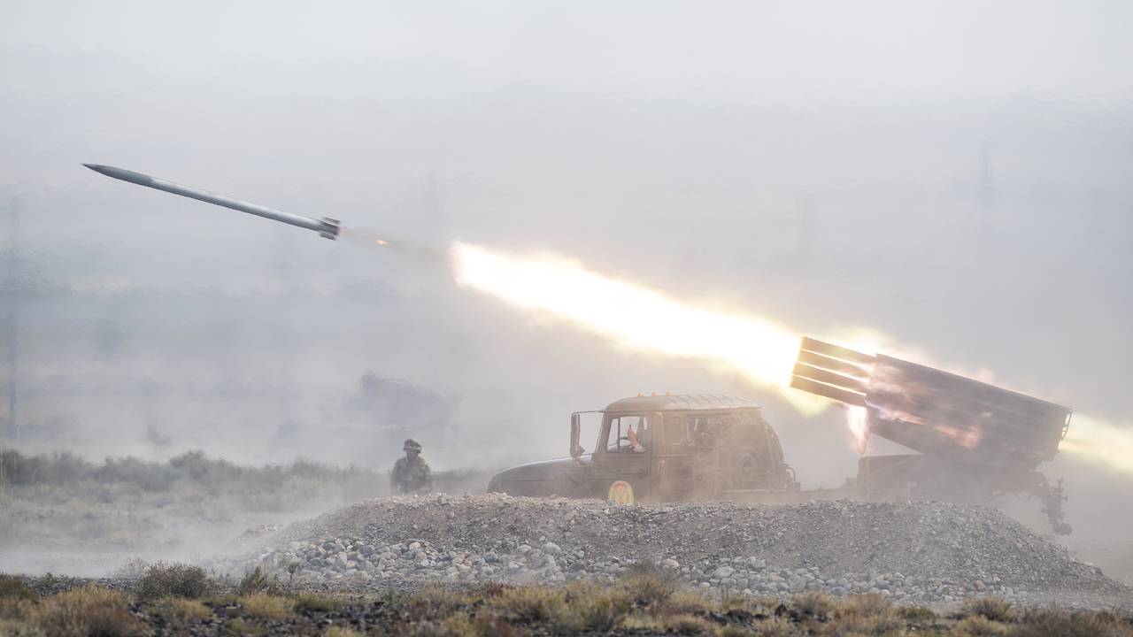 Стало известно о массированном ракетном ударе по военным объектам на Украине