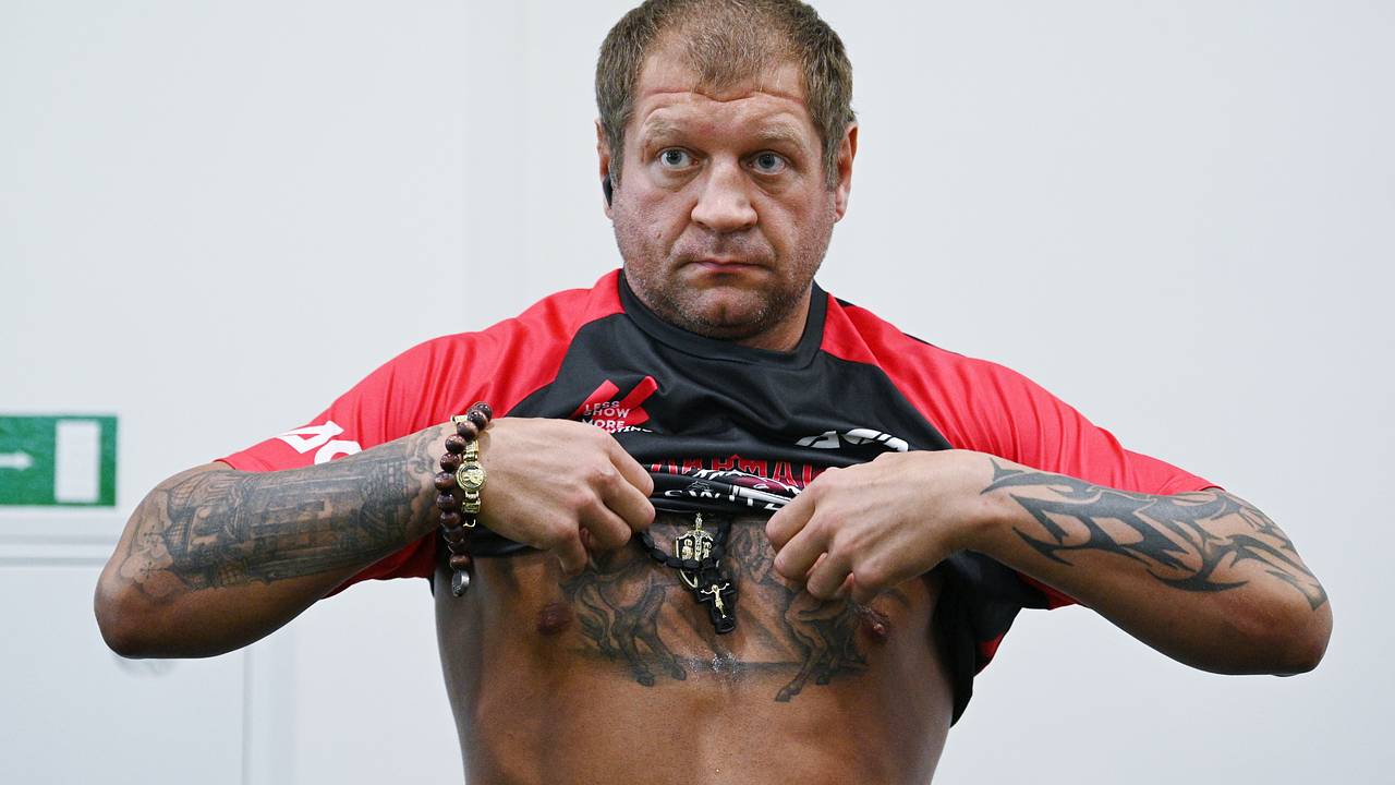 Александр Емельяненко дал совет Исмаилову по избавлению от лысины