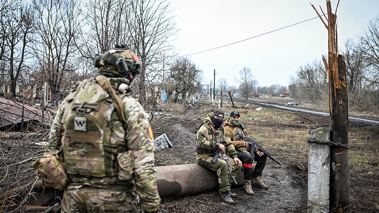 Боец «Ахмата» заявил об оттеснении ВСУ на четыре километра в Курской области