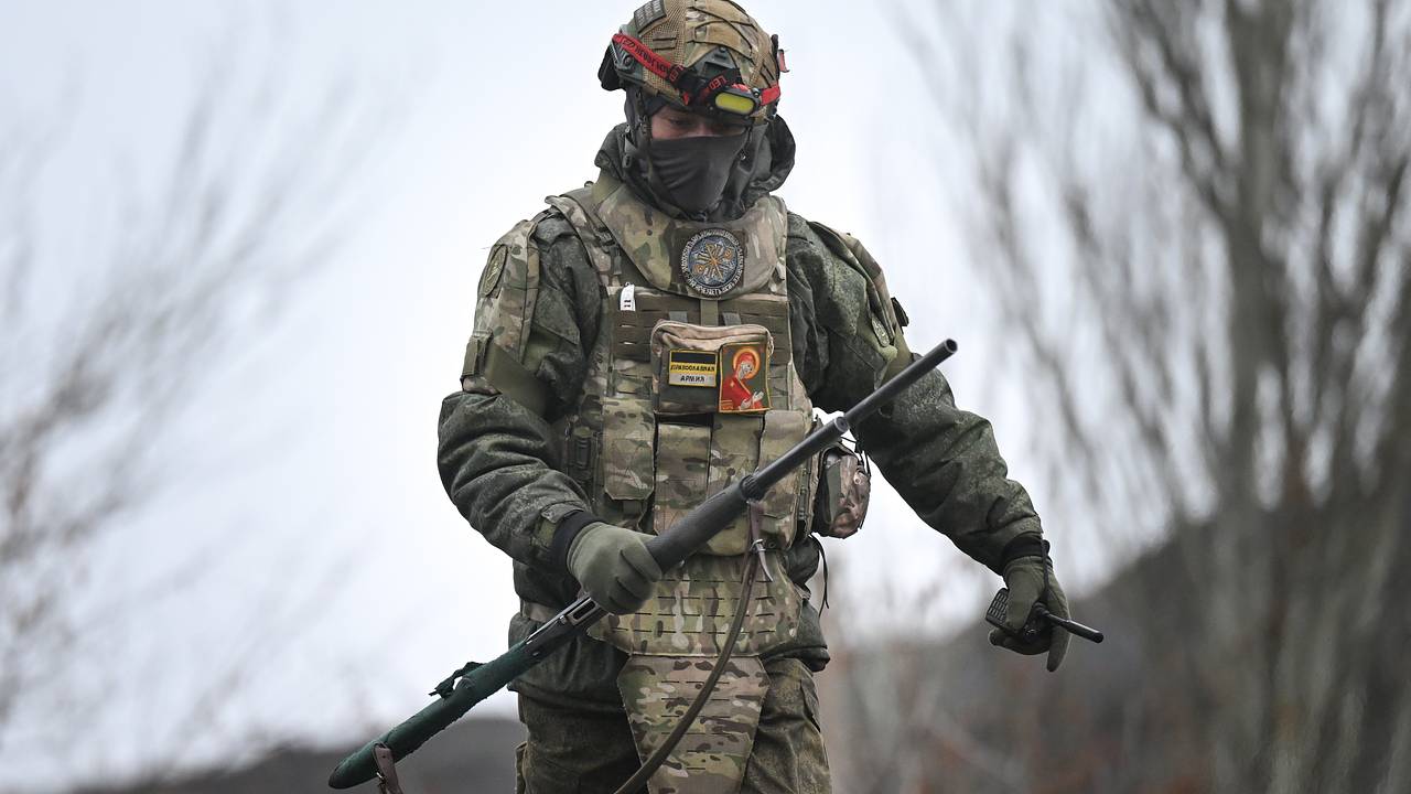Российский военнослужащий рассказал о спасшем его подарке брата