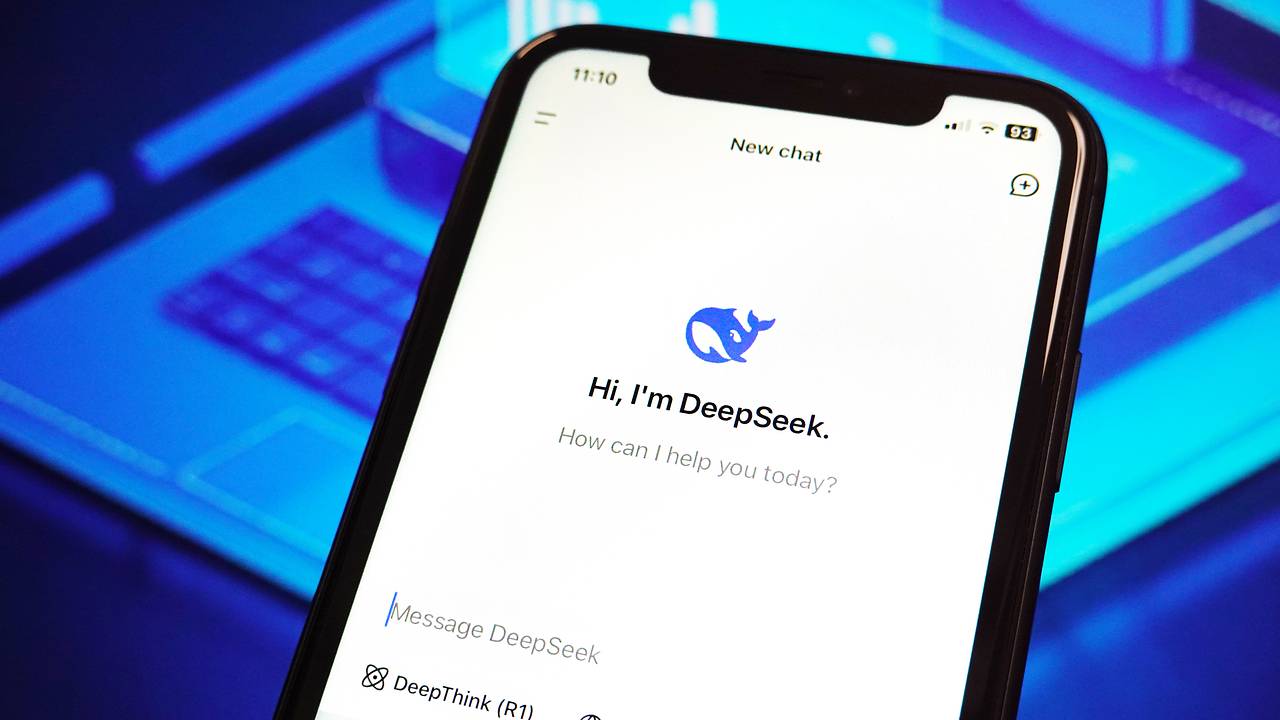 Информацию о разработке DeepSeek советскими программистами сообщили по федеральному каналу