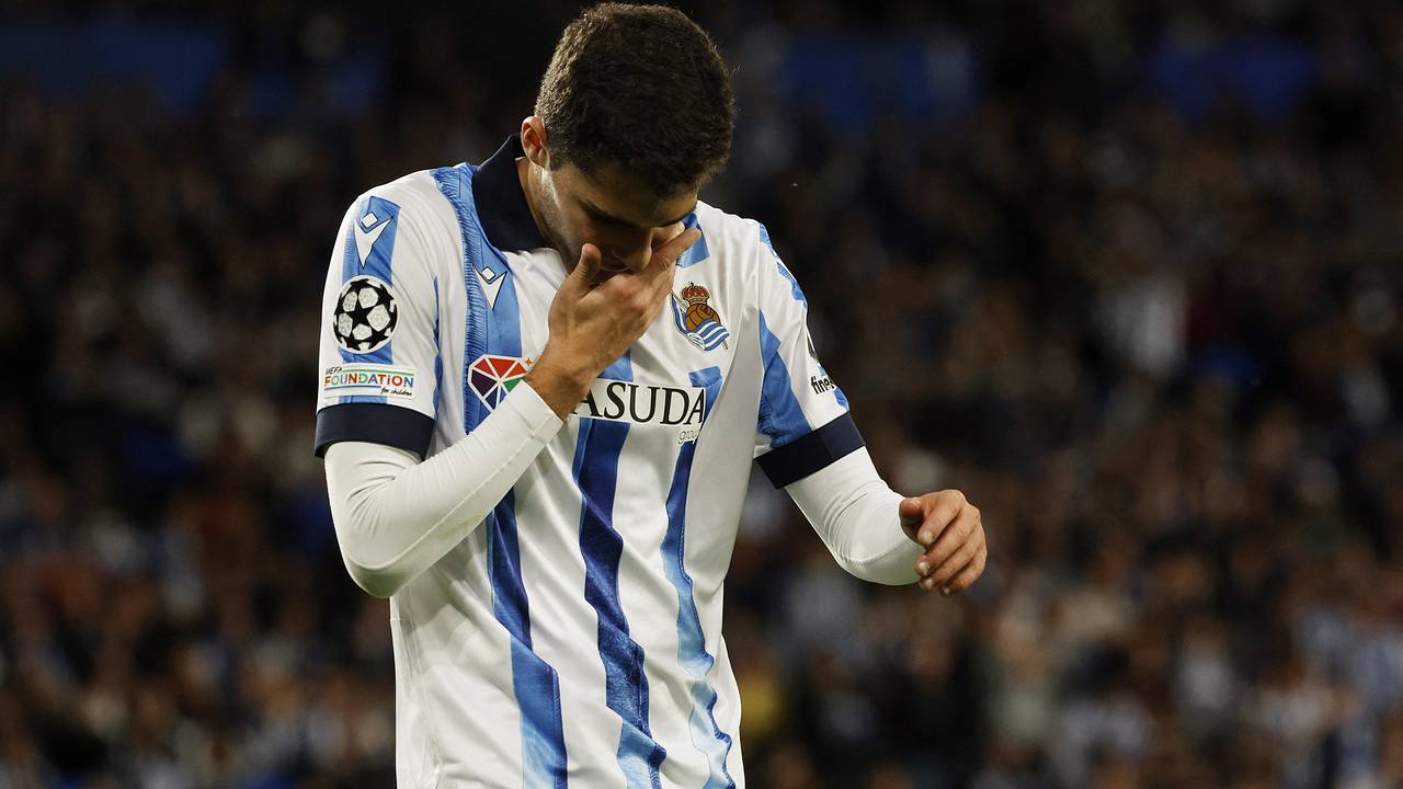 Захарян сыграл за «Реал Сосьедад» впервые с мая 2024 года