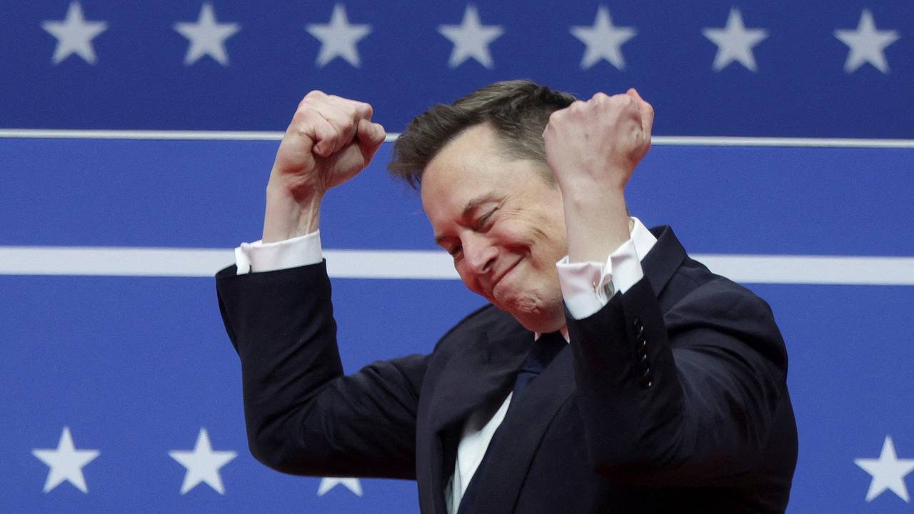 Трамп отправил чиновников USAID в отпуск из-за конфликта с ведомством Маска