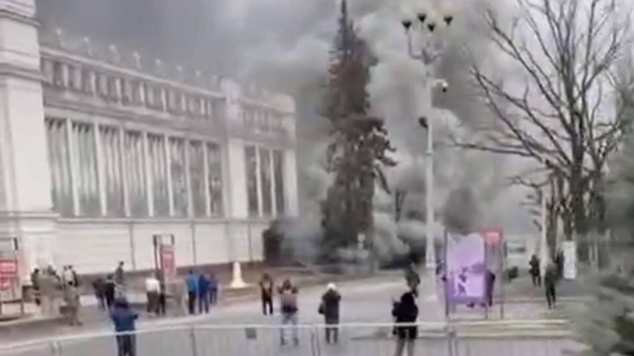 Стало известно о пожаре на ВДНХ в Москве