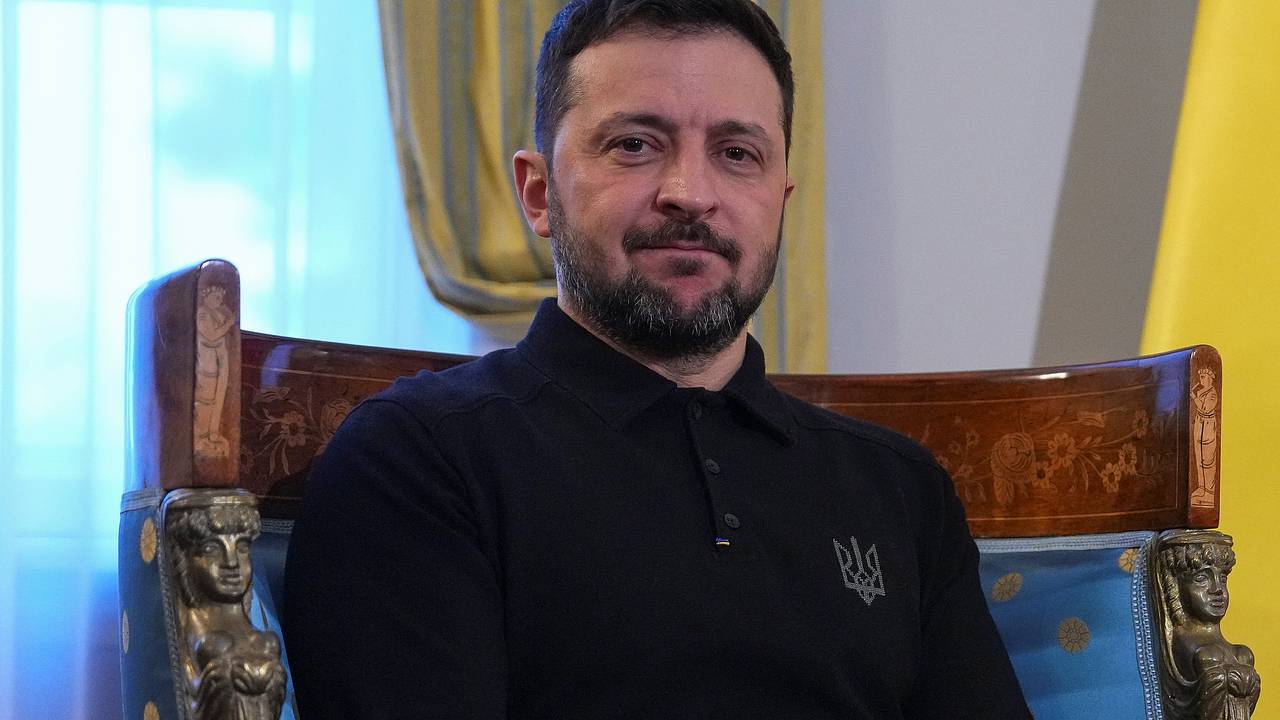 Во Франции призвали перестать оказывать помощь Украине после слов Зеленского