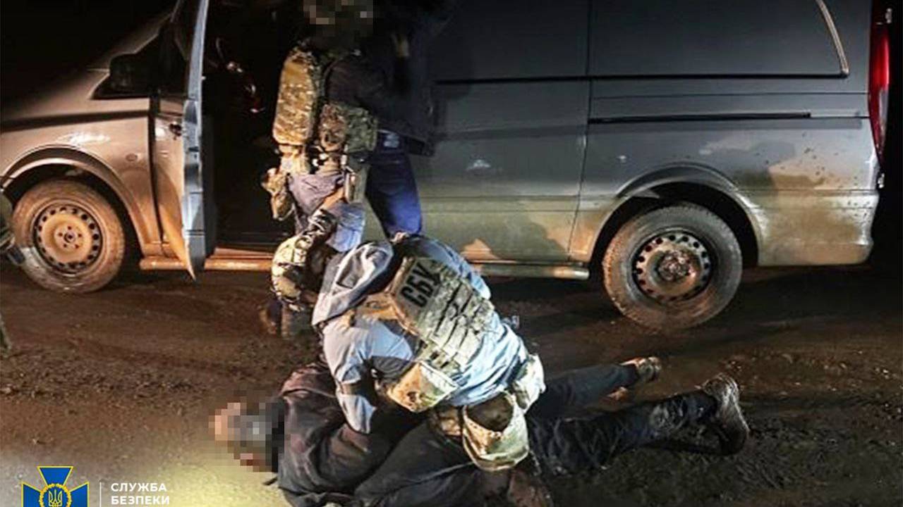 На Украине задержали торговцев «трофейного» оружия