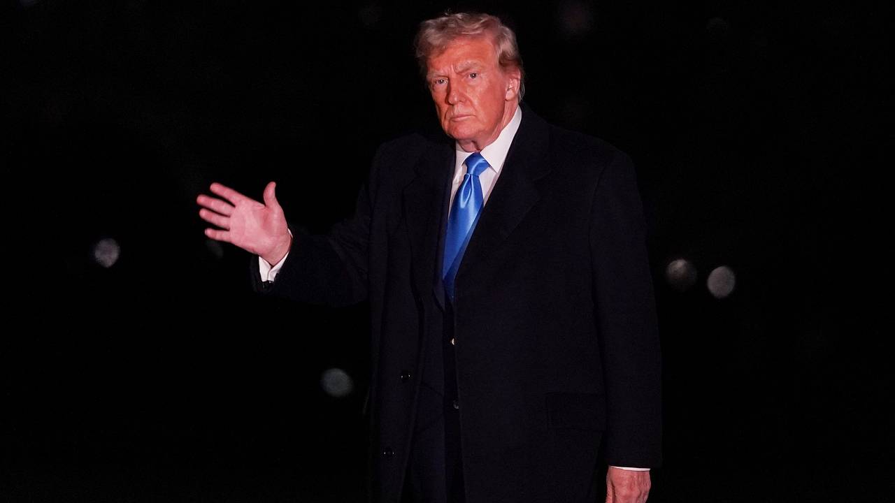 Трамп поставил жесткий дедлайн Мексике, Канаде и Китаю