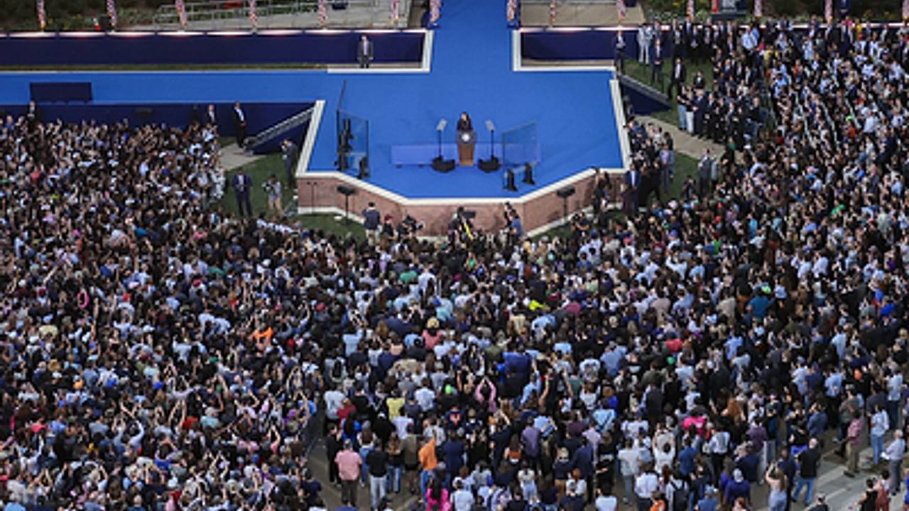 Россиянина заподозрили в подаче поддельных заявлений для голосования на выборах в США