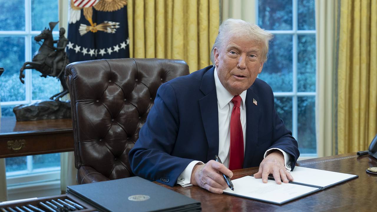 Трамп рассчитывает заключить сделку с Киевом. Что США хотят получить от Украины в обмен на продолжение помощи?