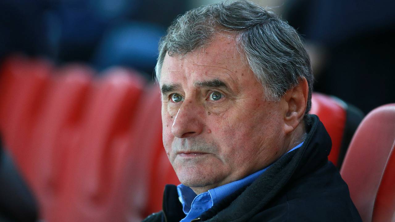 Бывший тренер сборной России сравнил размер пенсий в России с милостыней