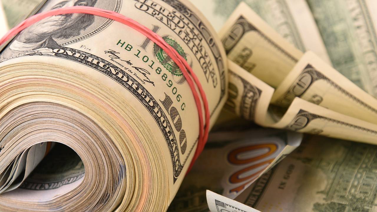 В США назревает скандал из-за потерянных на Украине миллиардов долларов